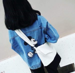 Chất liệu vải bố kết hợp các đường may tỉ mỉ, chắc chắn mang đến giao diện đẹp mắt và bền bỉ.