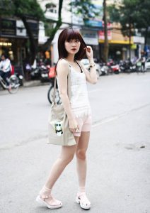 Túi vải bố không chỉ mang lại lợi ích giới thiệu sản phẩm mà còn là cơ hội để các doanh nghiệp quảng bá thương hiệu và tiếp cận khách hàng tiềm năng.