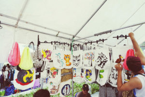 Chúng tôi cam kết cung cấp cho khách hàng các sản phẩm chất lượng, uy tín, giá cả cạnh tranh , thời gian sản xuất nhanh chóng, chuyên nghiệp.