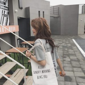 Túi vải bố là gì ? Đơn giản là những chiếc túi được làm từ vải bố thì được gọi là túi vải bố.