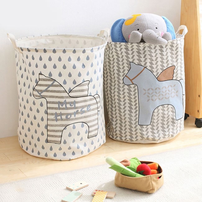 Giỏ vải bố đựng đồ chơi giúp cất gọn đồ chơi cho trẻ mà không hề tốn nhiều diện tích, đẹp, bền và sang trọng.