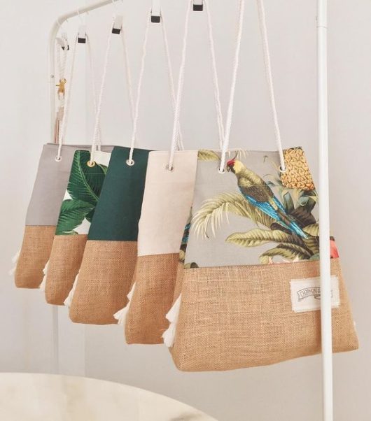 Những nhược điểm đó là điều không đáng kể so với những tính năng ưu việt mà túi vải đay mang lại.