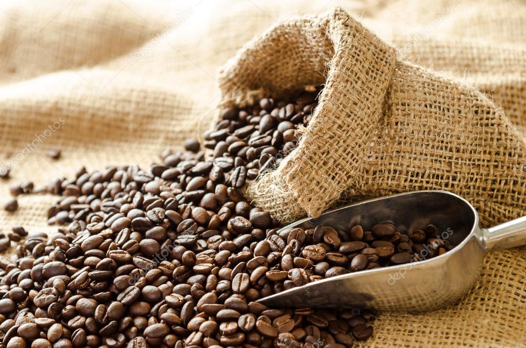 Túi vải bố đựng cafe có mức giá phù hợp cùng khả năng tái sử dụng nên tiết kiệm được chi phí tới mức tối đa như những gì mà chúng ta mong muốn.
