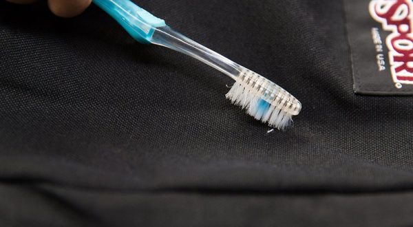Túi vải bố có thể làm sạch túi bằng xà phòng mà không hề làm ảnh hưởng đến chất liệu và hình dáng ban đầu của túi