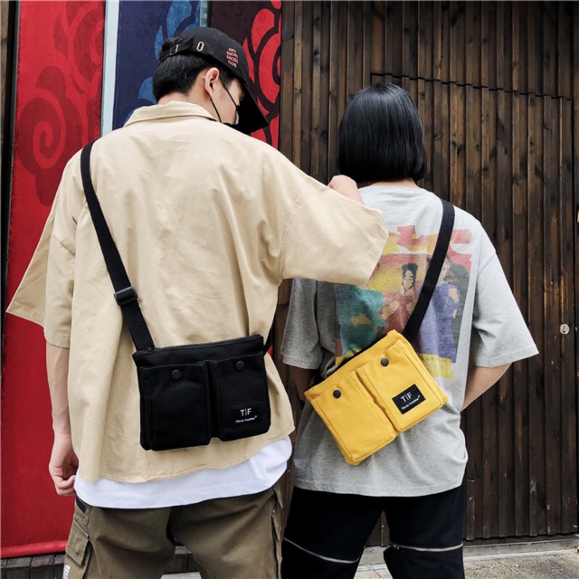Một chiếc túi quai chéo vải bố unisex đẹp sẽ nói lên rất nhiều điều trong phong cách thời trang của bạn