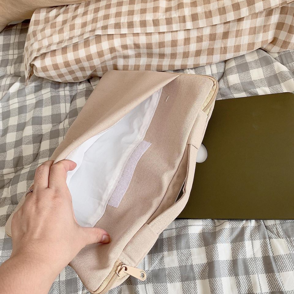 Sở hữu một chiếc túi đựng laptop canvas vừa có chất lượng tốt, đẹp lại cá tính hoàn toàn có thể nằm trong tầm tay bạn.