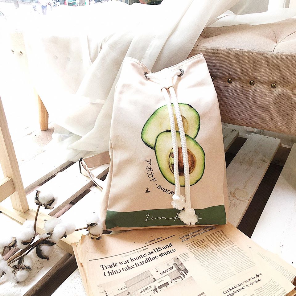 Balo canvas khóa rút dây xét về độ nhanh chóng và tiện lợi thì không có loại túi nào có thể đánh bại