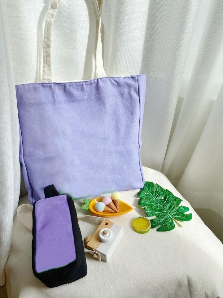 Set 2 túi vải canvas màu tím hợp thời trang nên được nhiều khách hàng lựa chọn