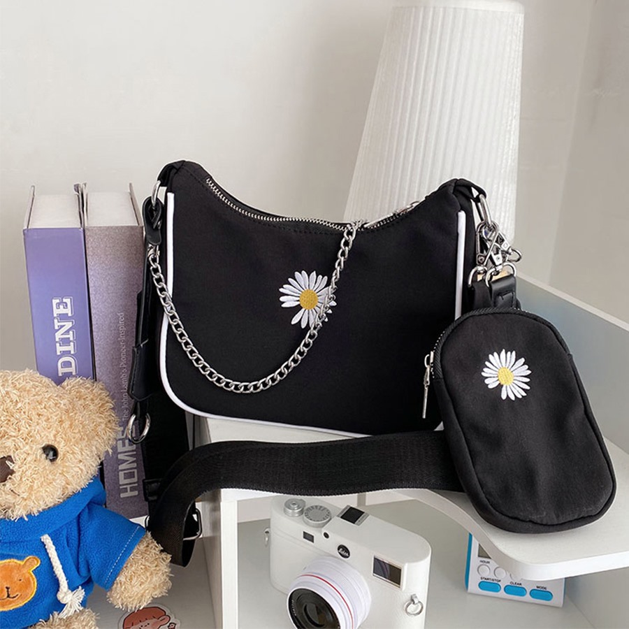 Với túi canvas 2in1 bạn có thể áp dụng nó với nhiều xtyle, nhiều hoàn cảnh khác nhau một cách linh hoạt