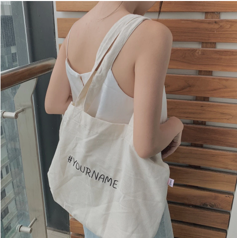 Túi xách canvas khiến bạn trở nên nổi bật hơn cùng với gu thời trang và phong cách đầy cá tính của mình.