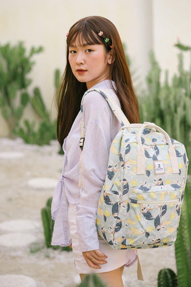 Balo canvas đa dạng màu sắc, cho khách hàng nhiều sự lựa chọn tinh tế cho sản phẩm của mình.