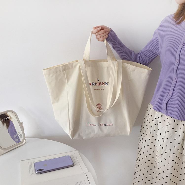 Túi canvas 3 quai vừa xách tay vừa đeo chéo là mẫu phụ kiện độc đáo, là một chiếc túi đa-zi-năng, mang tính ứng dụng cao