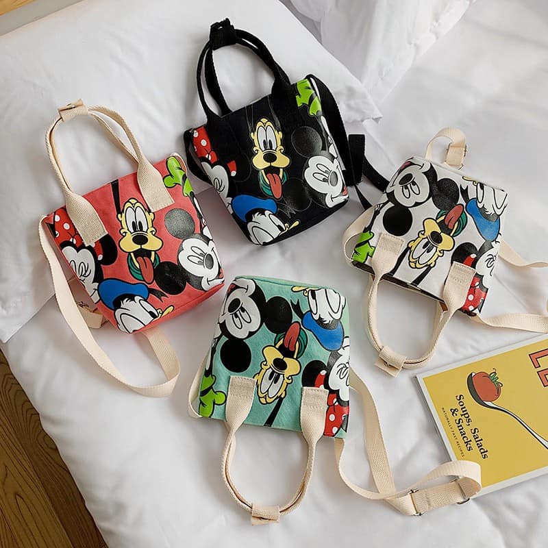 Túi vải canvas Mickey tại Trí Việt sẽ giúp các bạn thật dễ thương, xinh đẹp và còn tiện lợi nữa