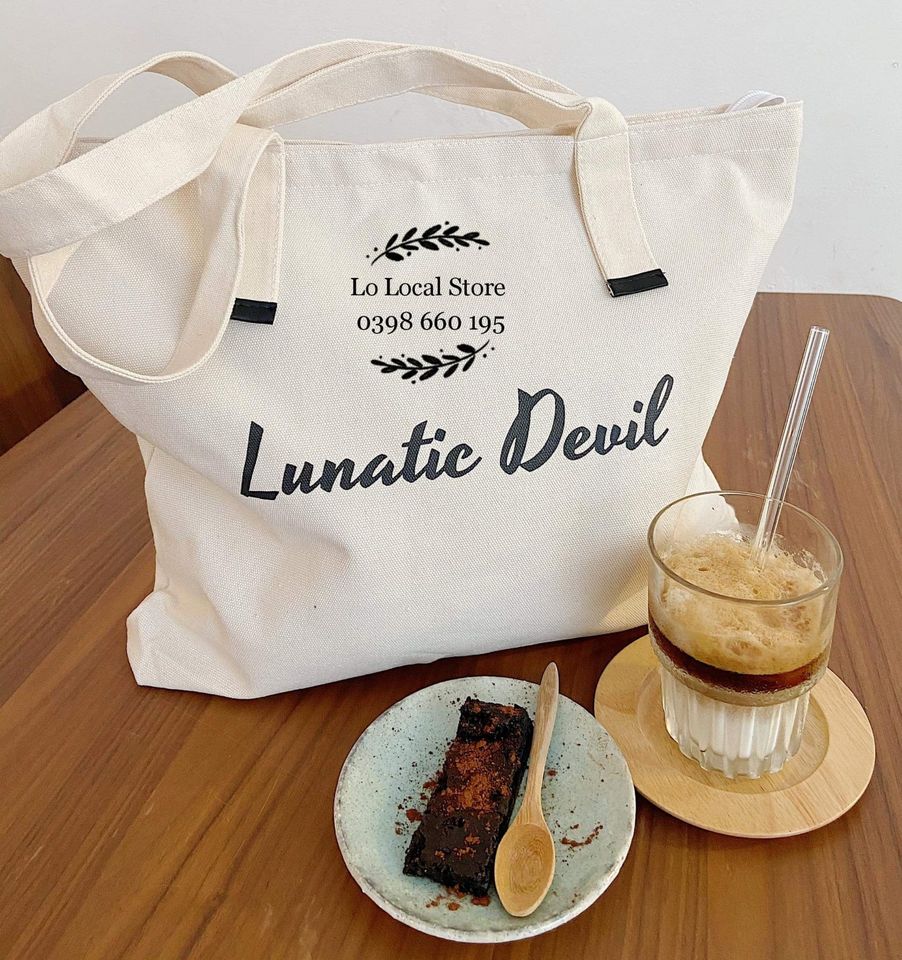 Túi vải canvas không những mang lại hiệu quả kinh tế mà còn giúp hình ảnh doanh nghiệp trở nên thân thiện trong mắt khách hàng