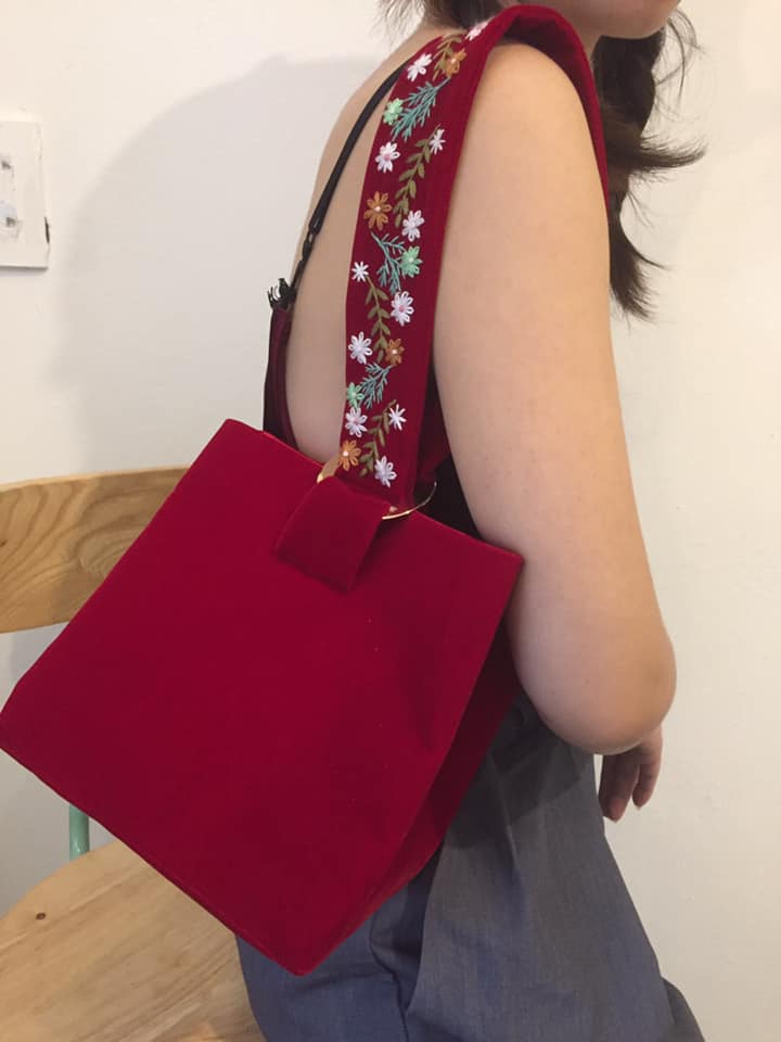 Túi vải Bucket tại Trí Việt sẽ giúp các bạn thật xinh đẹp và còn tiện lợi nữa