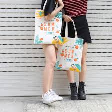 Mẫu túi vải canvas có nội dụng in ấn riêng tạo ảnh hưởng tích cực đến mọi hoạt động kinh doanh của bạn lâu dài.