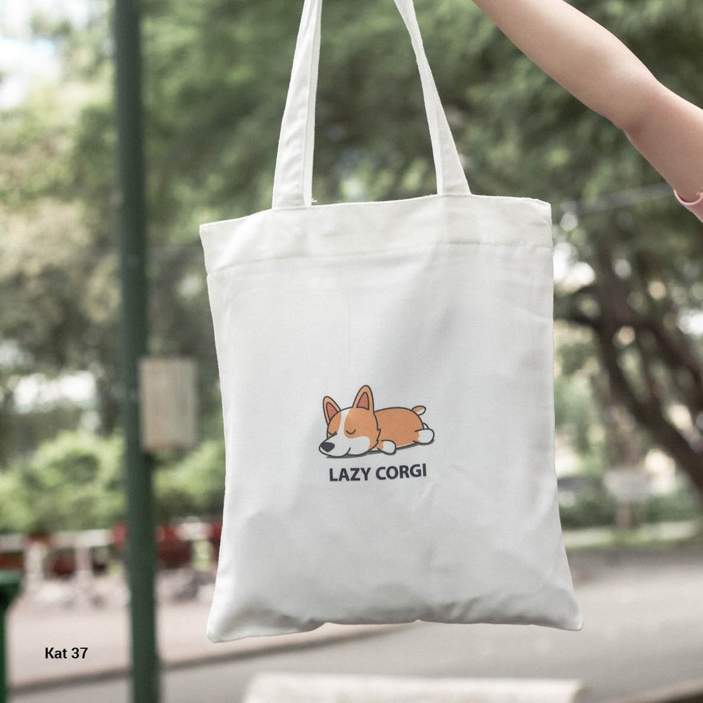 Điểm cộng của chiếc túi nằm ở sự tối giản, thời trang phù hợp với mọi phong cách