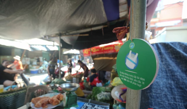 Chợ Nhớn (TP Bắc Ninh) thực hiện việc giảm thải rác thải nhựa và rất thành công