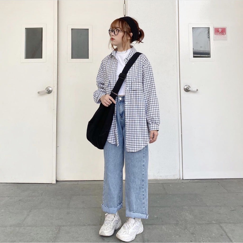 Chiếc túi vải canvas đeo chéo Unisex này vừa tiện lợi, vừa là phụ kiện thời trang lý tưởng dành cho cả nam và nữ