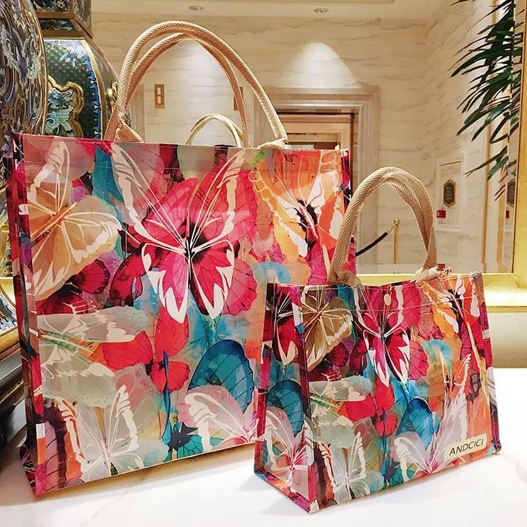 Túi vải canvas couple “bạn thân” tại Trí Việt với tiêu chí đẹp và rẻ với vô số mẫu mã đa dạng