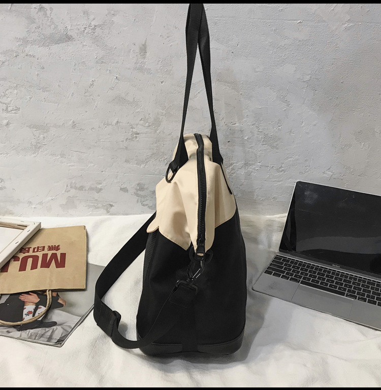 Túi canvas chống thấm nước với thiết kế đẹp, chi tiết và tiện lợi chắc chắn sẽ làm bạn hài lòng