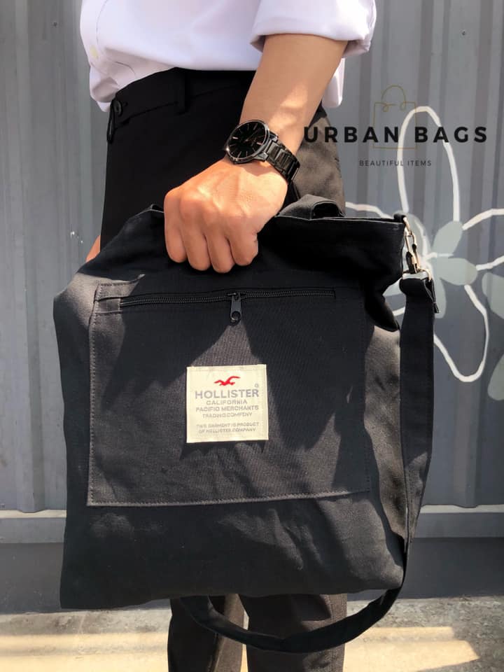 Vào mùa hè nóng bức, sử dụng chiếc túi canvas đeo chéo sẽ làm dịu cái nắng mùa hè và đem tới một mùa hè ngọt ngào, sôi động hơn.