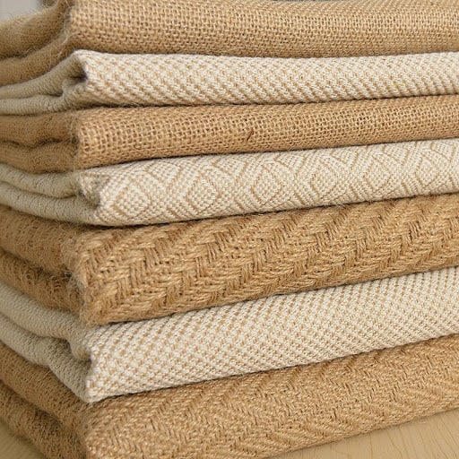 Vải bố 100% cotton là chất liệu vải có độ bền cao, thân thiện với môi trường, lành tính và an toàn với người dùng.
